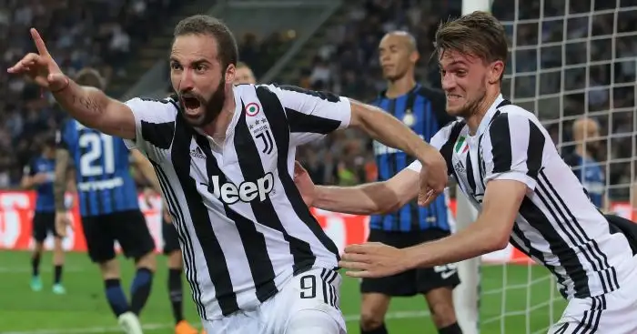Wolves enter race for Man Utd, Arsenal target with €30m bid