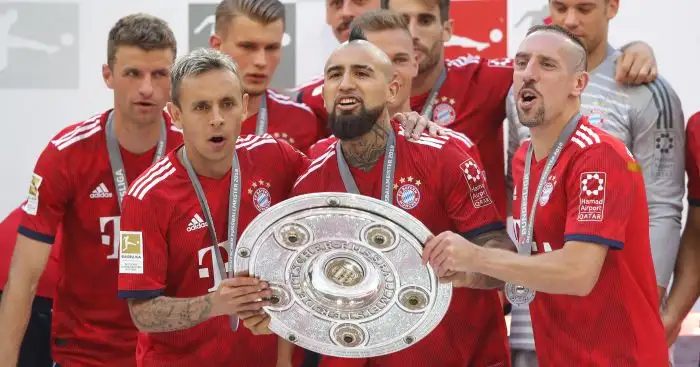 Man Utd and Chelsea told to pay €30m to land Bayern Munich star