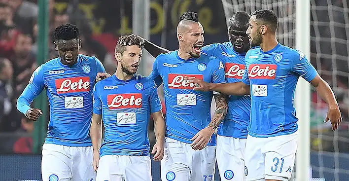 GENOA, ITALY - OCTOBER 25: Amadou Diawara, Marek Hamsik, Kalidou Koulibaly, Faouzi Ghoulam, Piotr Zielinski and Dries Mertens of SSC Napoli celebrate the 1-1 goal scored by Dries Mertens during the Serie A match between Genoa CFC and SSC Napoli at Stadio Luigi Ferraris on October 25, 2017 in Genoa, Italy. (Photo by Francesco Pecoraro/Getty Images)