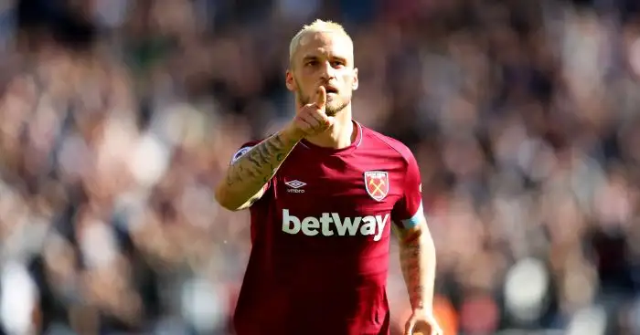 West Ham pile misery on Man Utd, Mourinho with convincing win