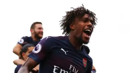 Everton leave it late to complete signing of Iwobi from Arsenal