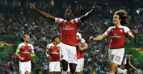 Welbeck goal seals vital Arsenal victory at Sporting CP