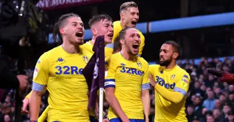 Roofe scores stoppage time winner to make Leeds Christmas No. 1
