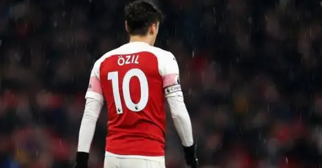 Arsenal chief sheds further light on why Mesut Ozil can’t get a look in