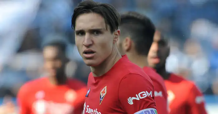 FERRARA, ITALY - FEBRUARY 17: Federico Chiesa of ACF Fiorentina looks on during the Serie A match between SPAL and ACF Fiorentina at Stadio Paolo Mazza on February 17, 2019 in Ferrara, Italy. (Photo by Mario Carlini / Iguana Press/Getty Images)
