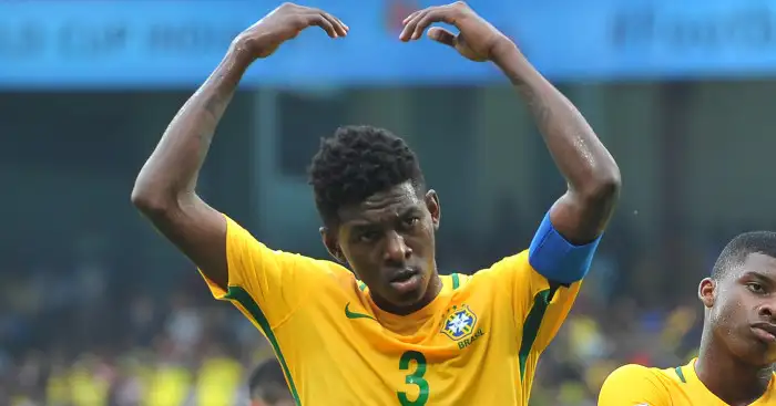 Barcelona closing in on signing of Brazil youth defender