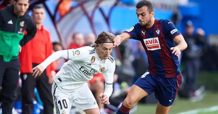 Arsenal lose battle for €15m Ramsey replacement as Sevilla confirm deal
