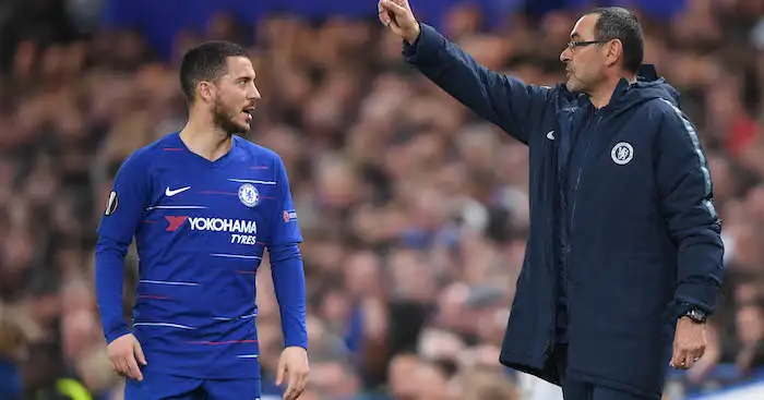 LONDON, ENGLAND - APRIL 18: Maurizio Sarri, Manager of Chelsea speaks with Eden Hazard of Chelsea during the UEFA Europa League Quarter Final Second Leg match between Chelsea and Slavia Praha at Stamford Bridge on April 18, 2019 in London, England. (Photo by Mike Hewitt/Getty Images)