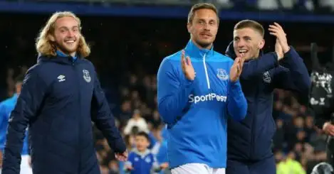 Jagielka sends heartfelt message to Everton fans after release