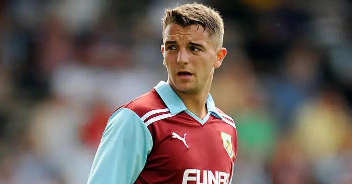 Aston Villa aiming to prise striker from Burnley as alternative to Chelsea duo