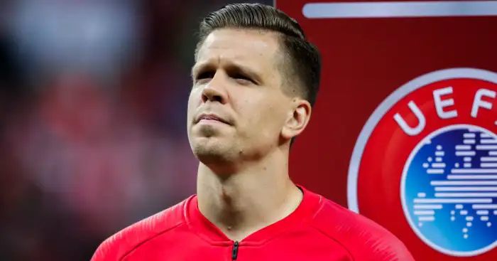 Shock report claims Man Utd asked about ex Arsenal keeper in summer