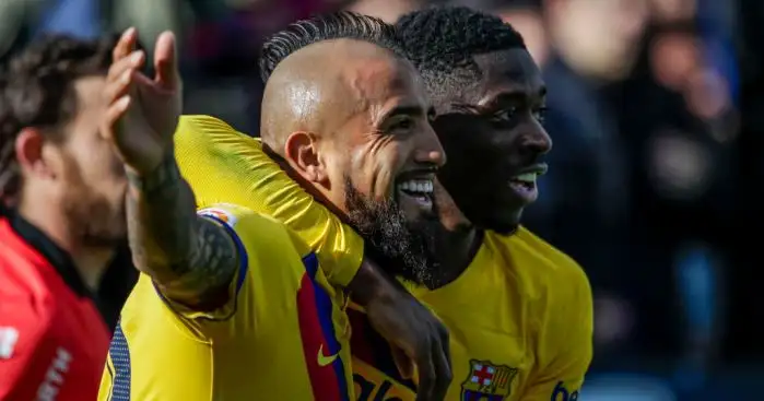 Barcelona boss drops strong hint that midfield star could be Man Utd bound