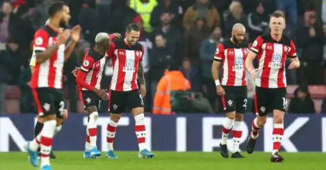 Kane off injured as Tottenham suffer costly loss at Southampton