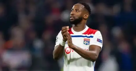 Lyon star man desperate for Manchester United transfer, says reputable source