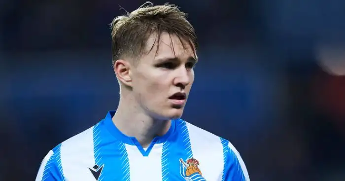 Man Utd scout pictured keeping tabs on Real Madrid schemer