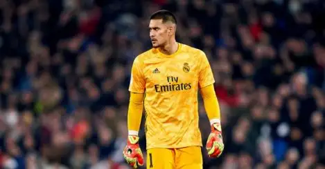 Fulham beat Chelsea, Arsenal to coveted goalkeeper signing