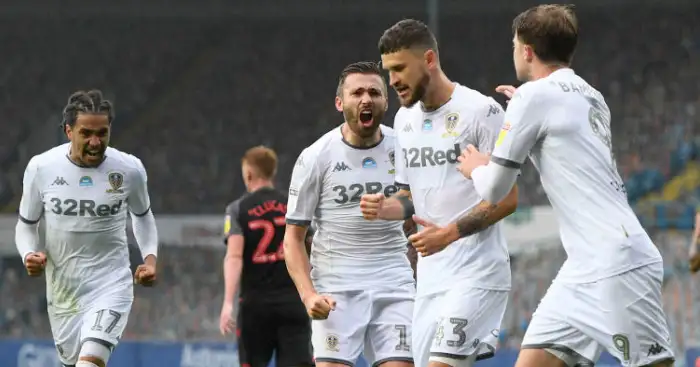 Klich reveals Bielsa’s thinking regarding enforced change for Barnsley date