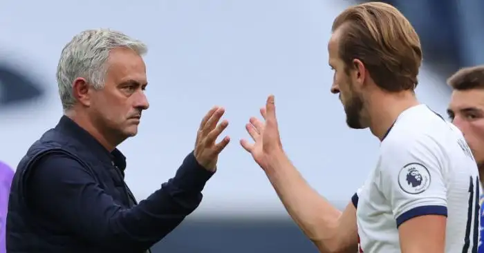 Tottenham offered veteran striker in loan deal as Harry Kane cover