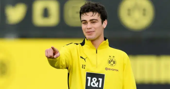 Borussia Dortmund sensation signs new contract despite Liverpool links