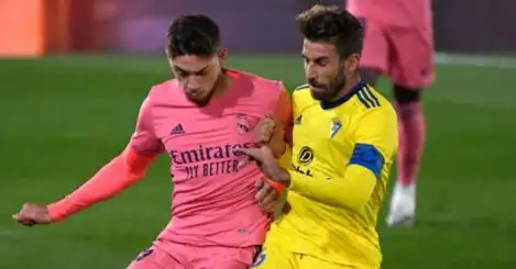 Man Utd identify Real Madrid star with £640m exit clause as Pogba replacement