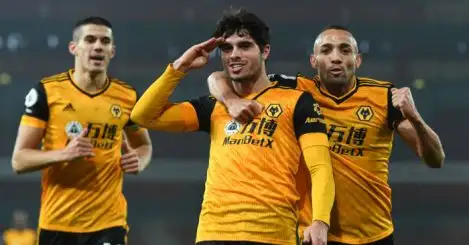 Wolves tactical change causes Arsenal havoc after early sickening injury