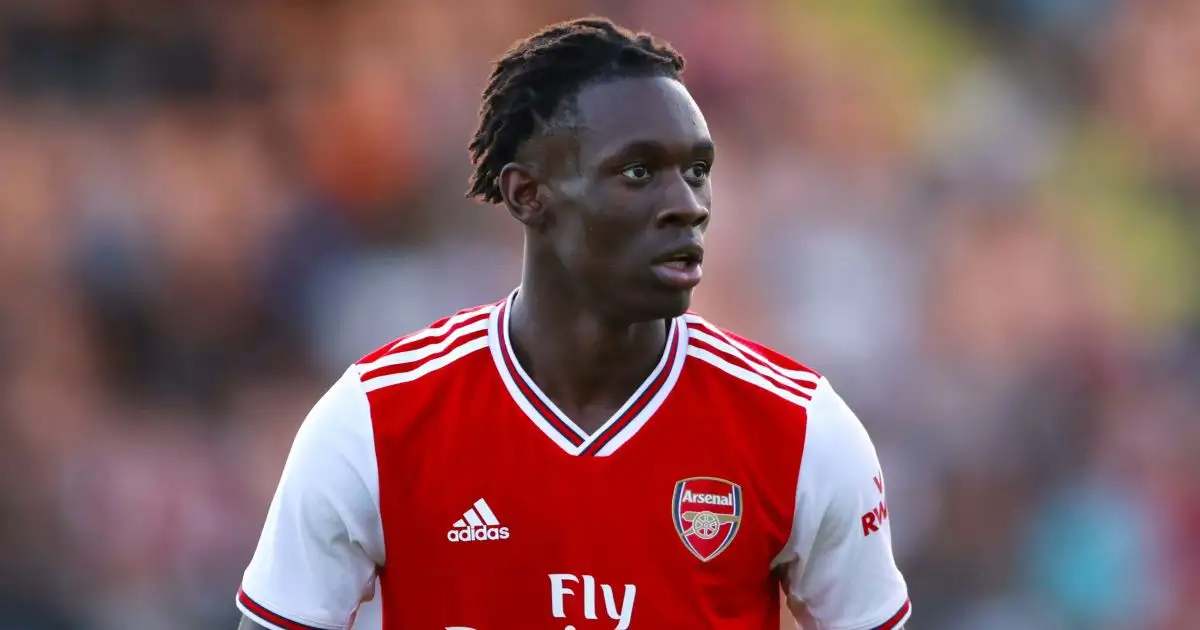 Arsenal starlet dashes Man Utd hopes and finally signs new contract