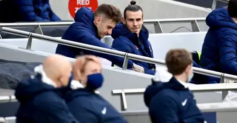 Neville slams Tottenham duo, admits Bale doing himself no favours