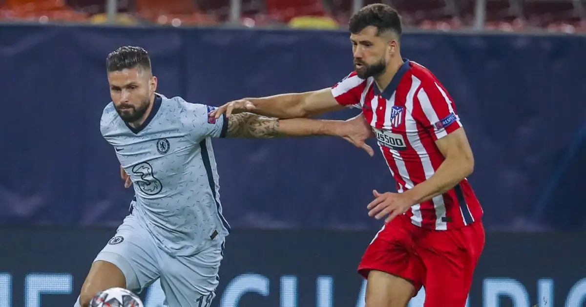 Giroud acrobatics give Chelsea precious away win over Atletico