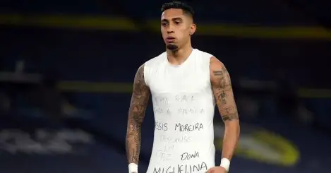 Raphinha’s touching Ronaldinho tribute explained as Bielsa waxes lyrical