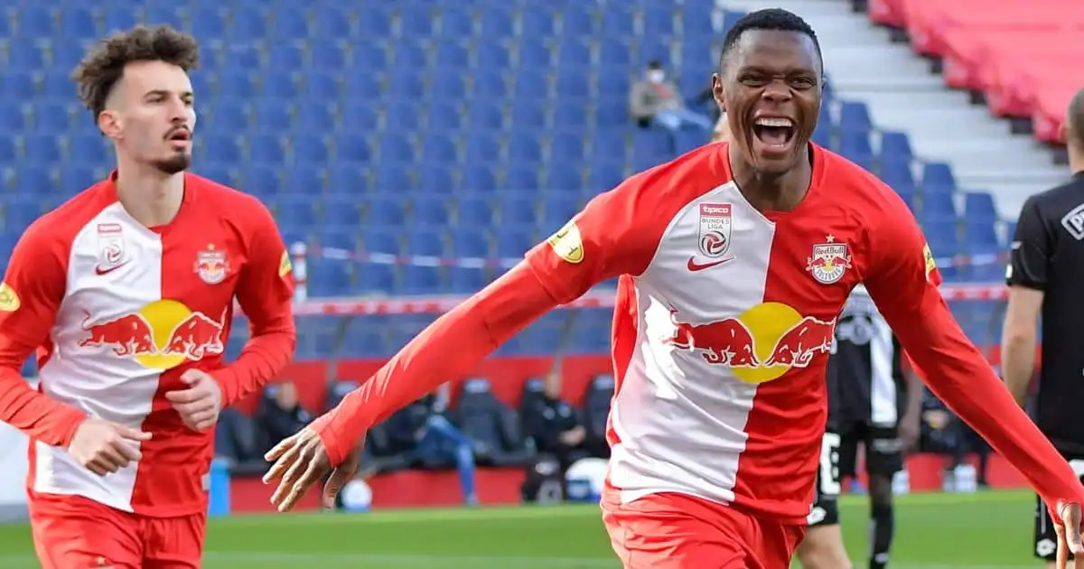 Liverpool threatened as Prem rival makes convincing plan to tempt striker