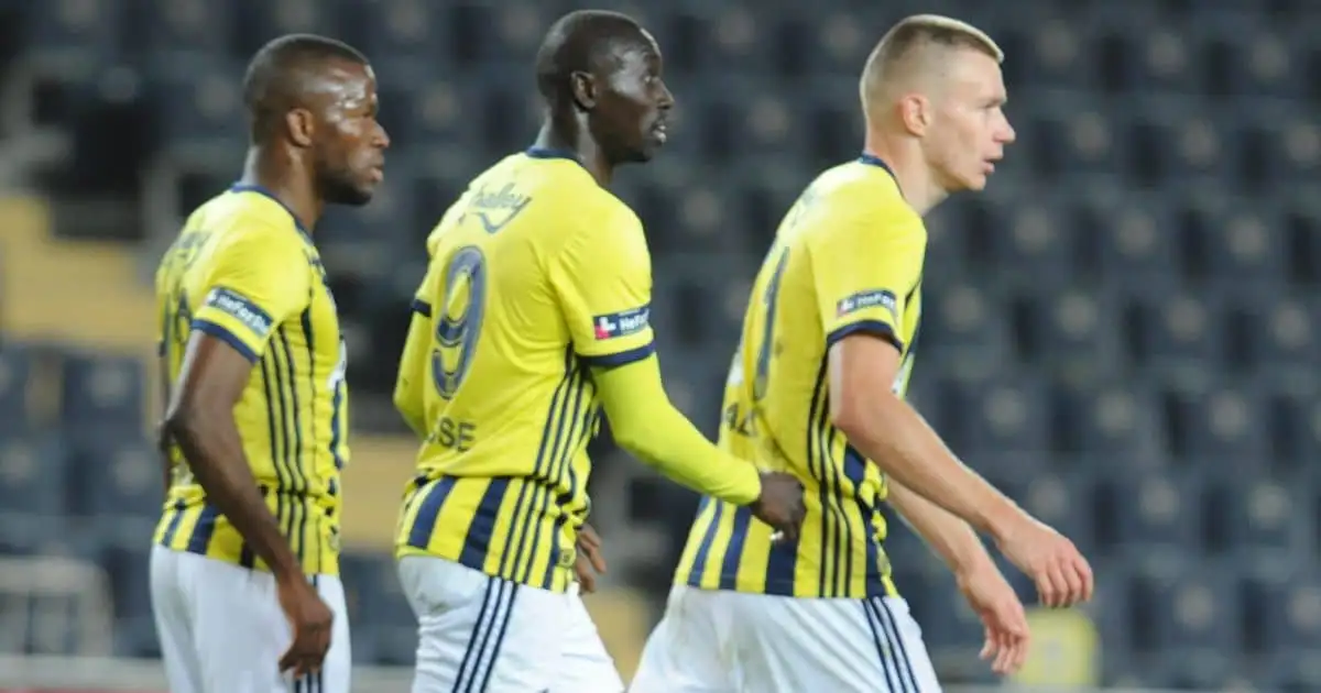 Newcastle, Villa enter race for Hungary international with ‘brutal’ price tag