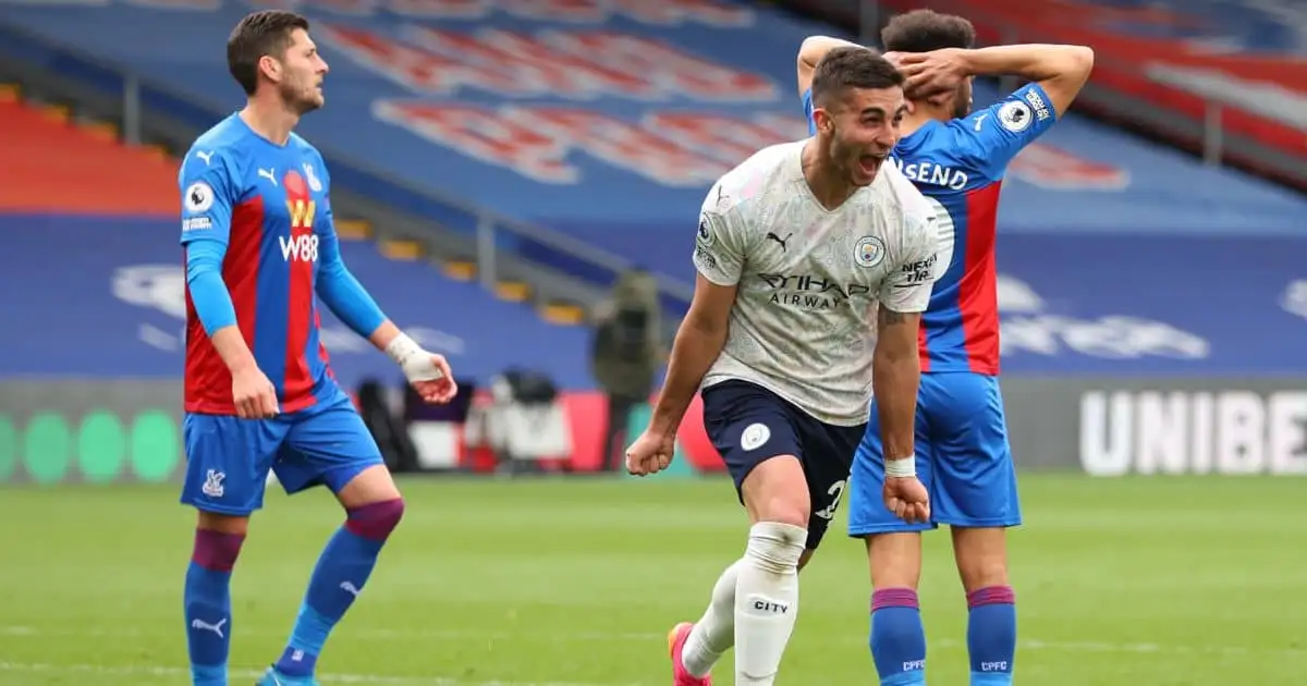 Aguero hits thunderbolt as Man City beat Palace to inch closer to Premier League title