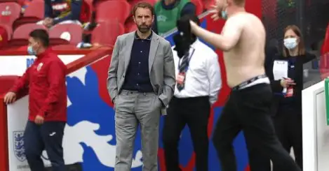 Southgate hits back after Keane asks whether Henderson ‘does card tricks’