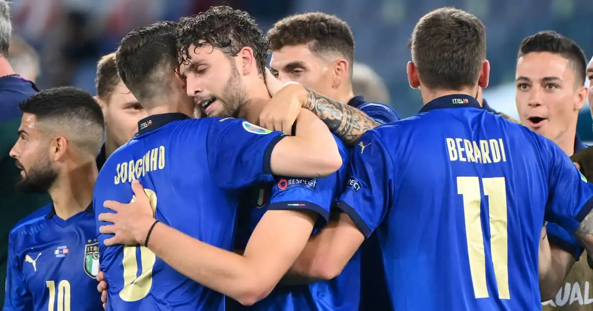 Manuel Locatelli celebrating with Italy teammates at Euro 2020