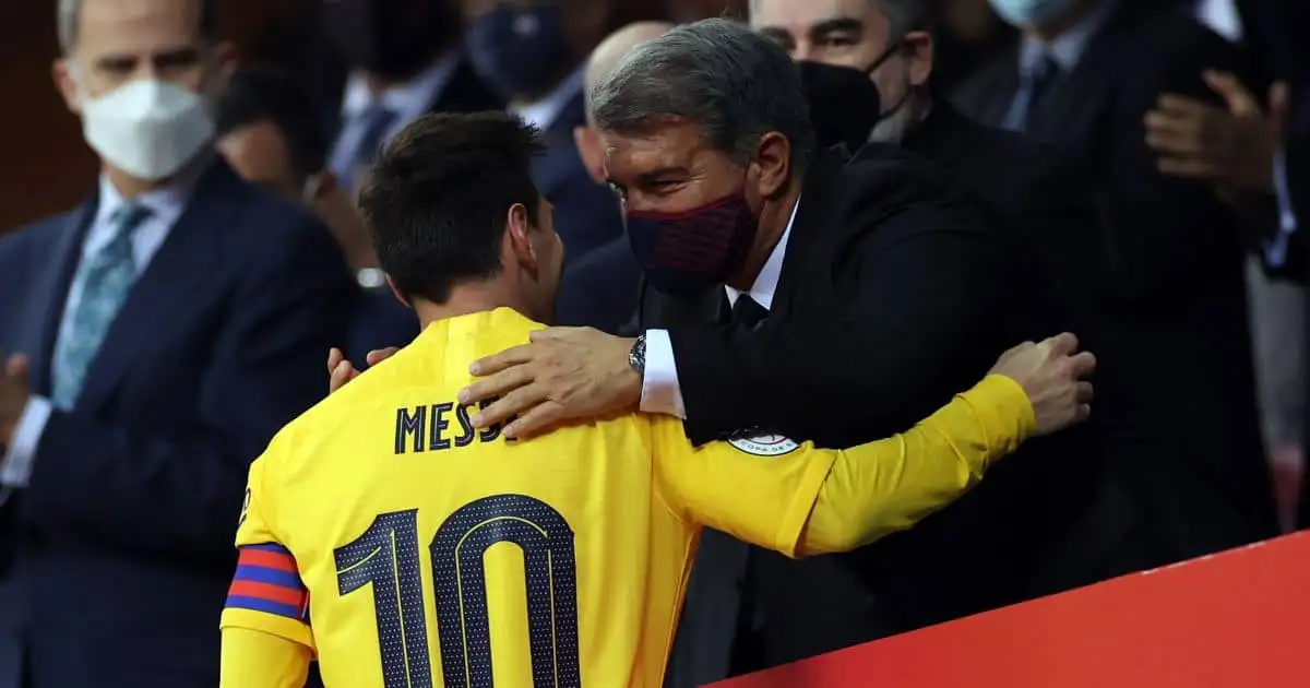 Joan-Laporta-Lionel-Messi chat Copa del rey final embrace April 2021