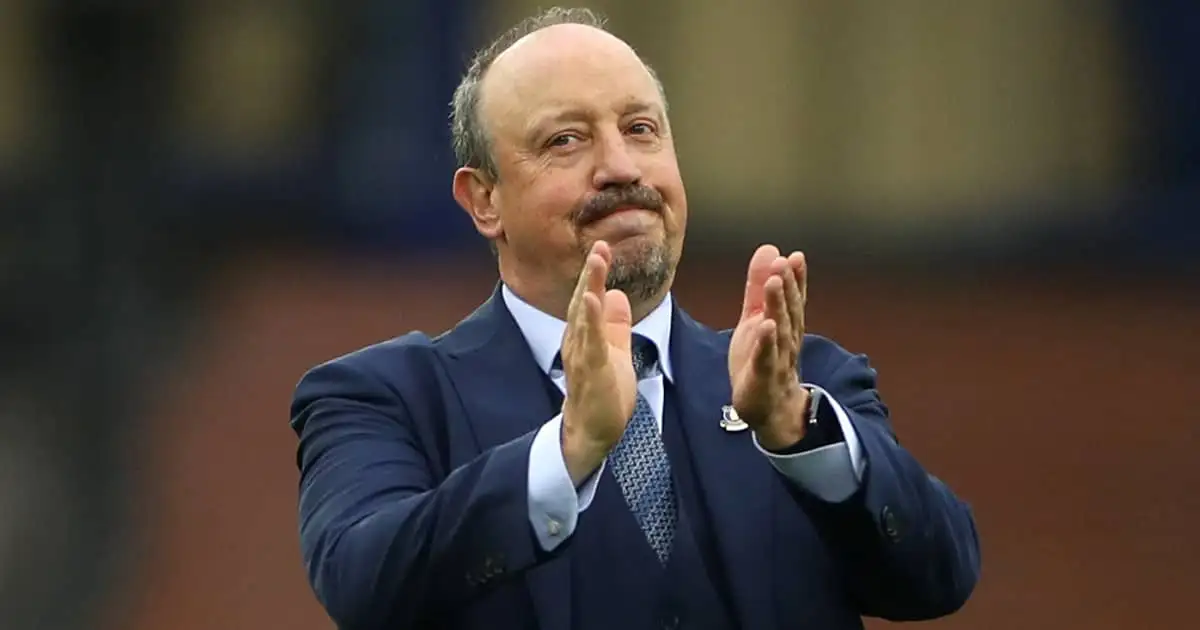 Everton boss Rafael Benitez clapping the fans after beating Southampton at Goodison Park