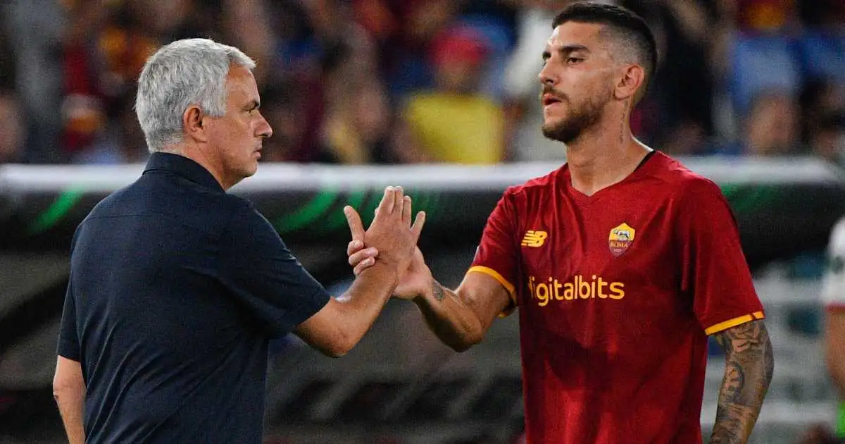 Jose Mourinho and Lorenzo Pellegrini of Roma shake hands, September 2021