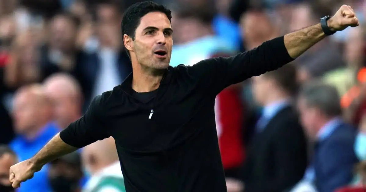 Arsenal manager Mikel Arteta celebrating at the Emirates stadium 2021