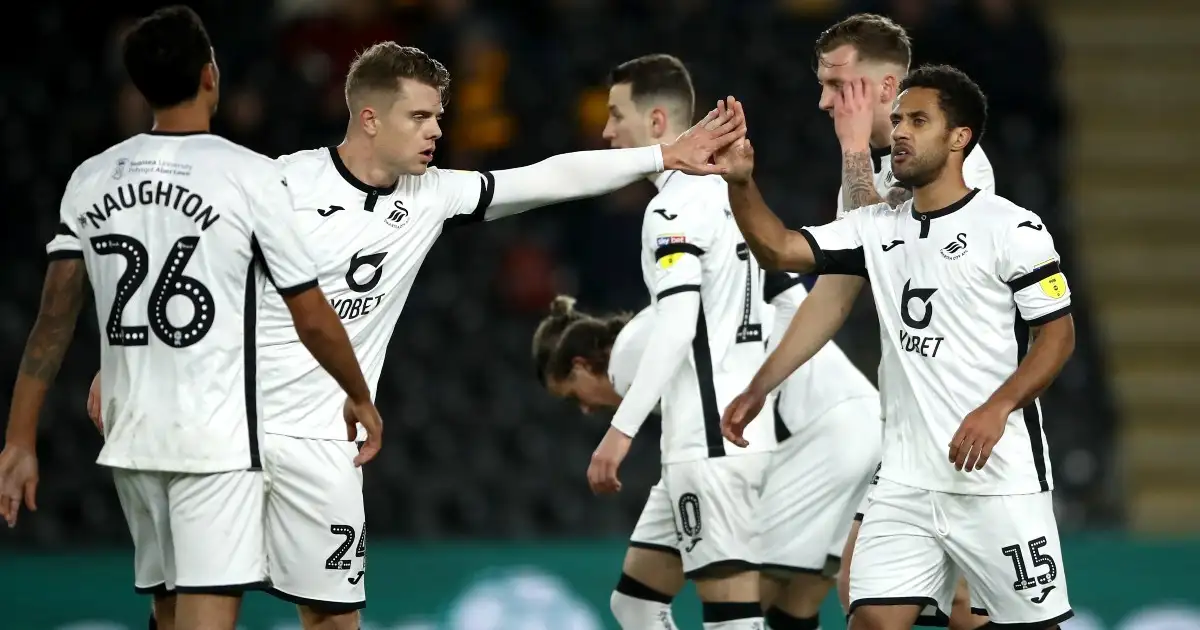 Wayne Routledge in action for Swansea