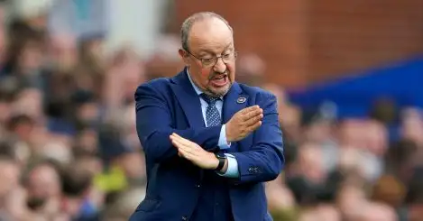 Everton ‘make contact’ with legendary figure amid Rafa Benitez sack claims