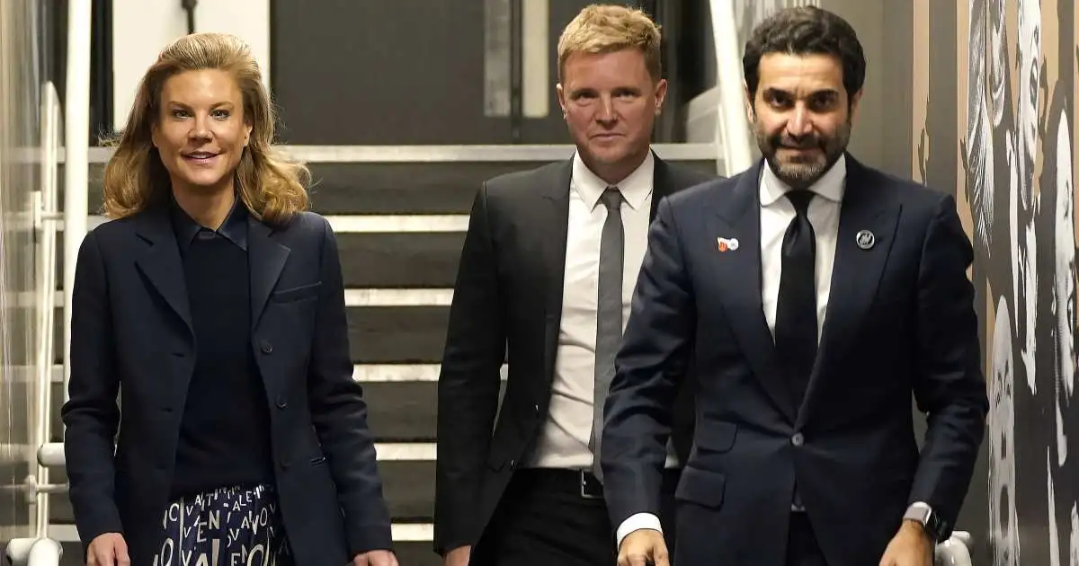 Amanda Staveley, Mehrdad Ghodoussi and Eddie Howe walk down the Newcastle tunnel 2021