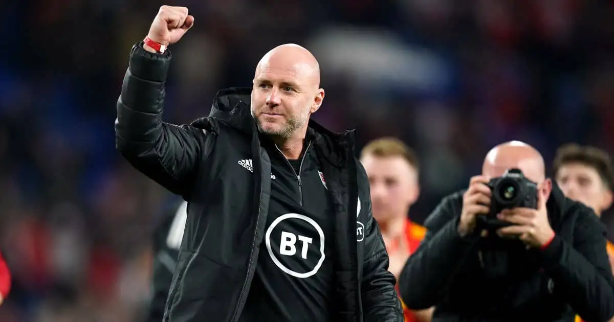 International boss would ‘encourage’ Liverpool star to leave for better role