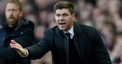 Steven Gerrard heaps praise on Aston Villa man with ‘coach-like’ presence