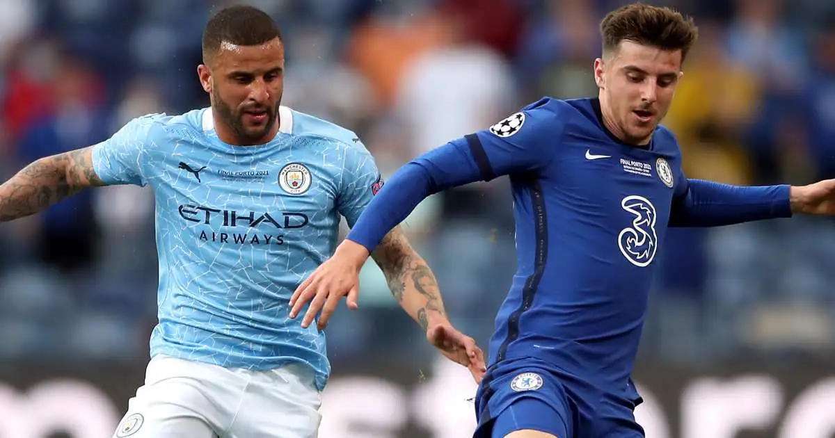 Kyle Walker and Mason Mount compete for the ball in the 2021 Champions League final