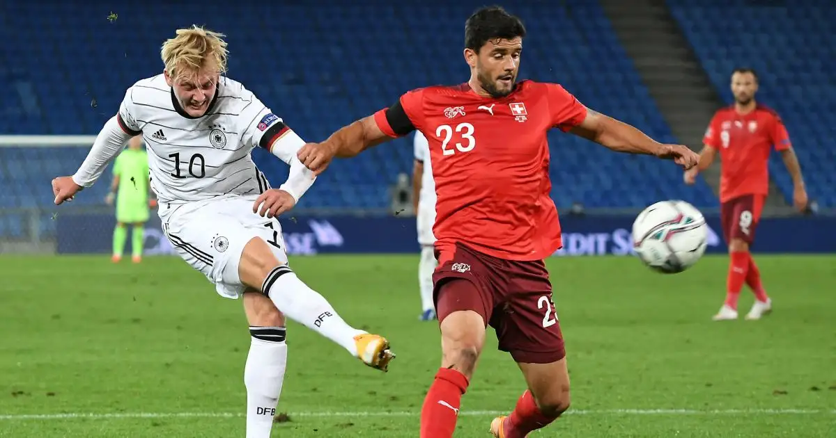 Loris Benito playing for Switzerland in the Nations League.