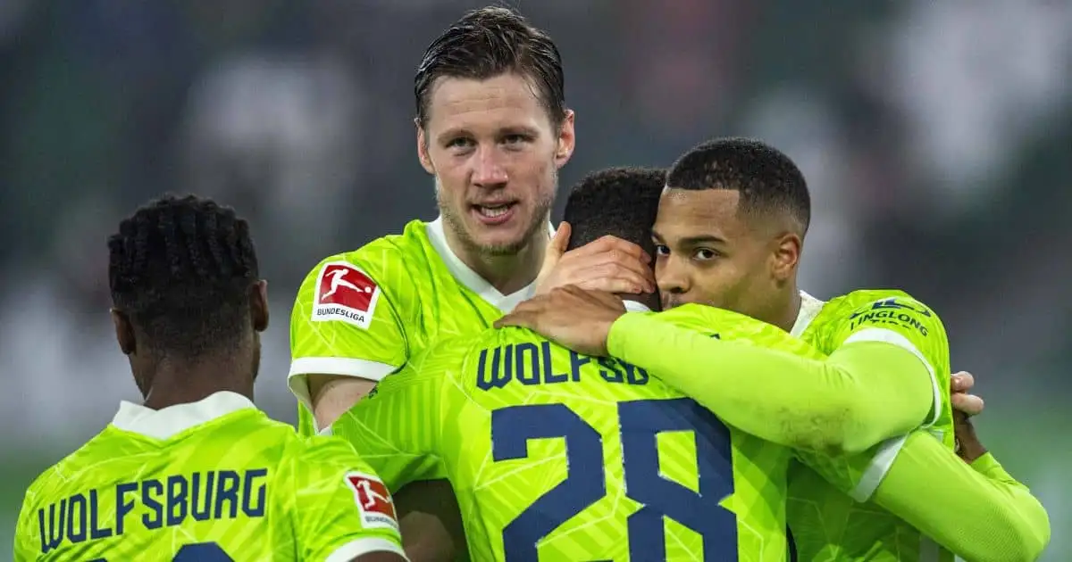 Wout Weghorst, Wolfsburg celeb after Bundesliga goal at VW Arena