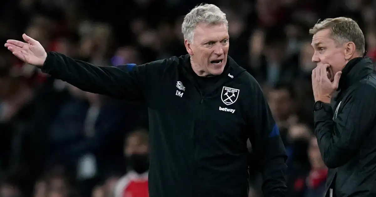 David Moyes shouts at the fourth official during West Ham's defeat to Arsenal, December 2021