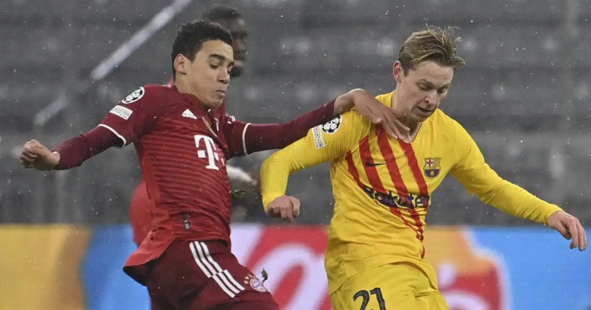 Frenkie de Jong: Father says Barcelona would be best destination