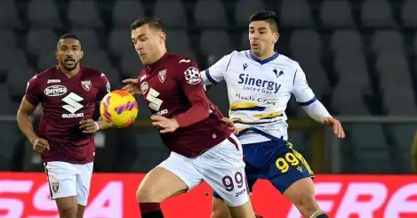 Bielsa hoping to influence Leeds move for red-hot €18m striker wanted by West Ham, Newcastle