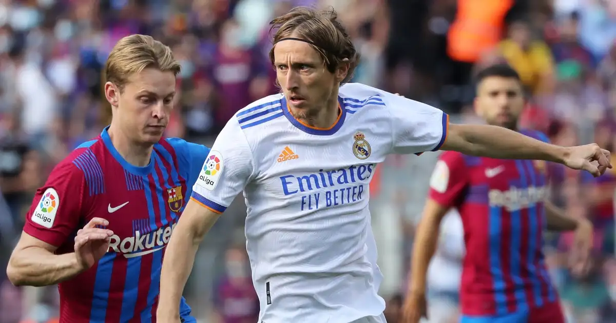 Barcelona confirm Frenkie de Jong signing, beating Man City to